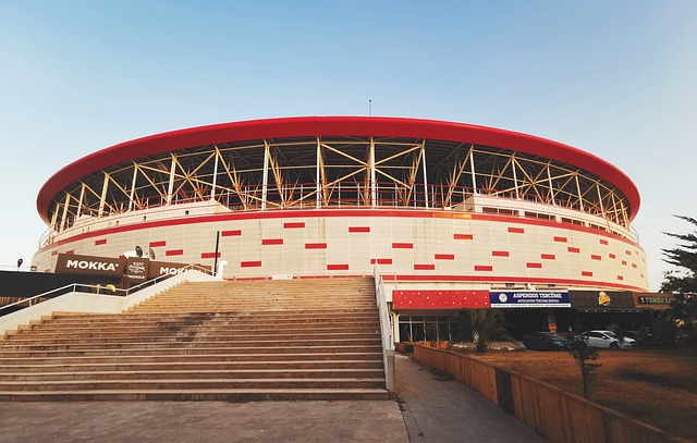 当时一支由 当时一支由